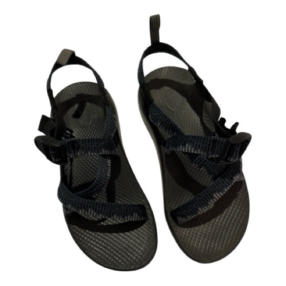 Chaco Other - Chaco girls Navy Camo size 5